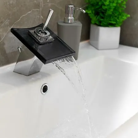 Delux Leopolli Near Shopping Mall Forum Apartment *