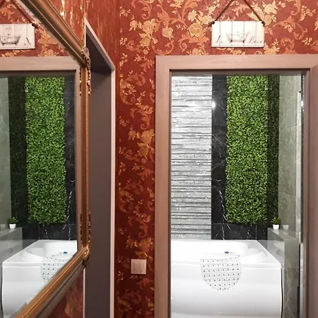 Delux Leopolli Near Shopping Mall Forum Apartment Lviv