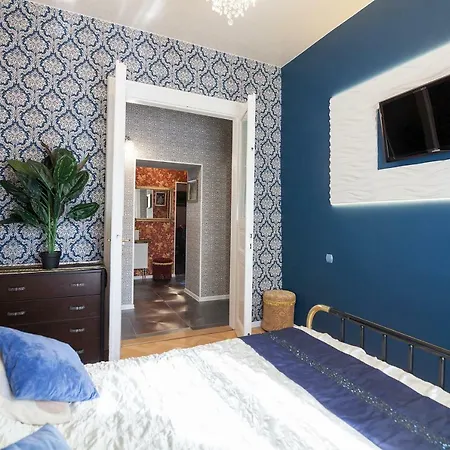 Delux Leopolli Near Shopping Mall Forum Апартаменти