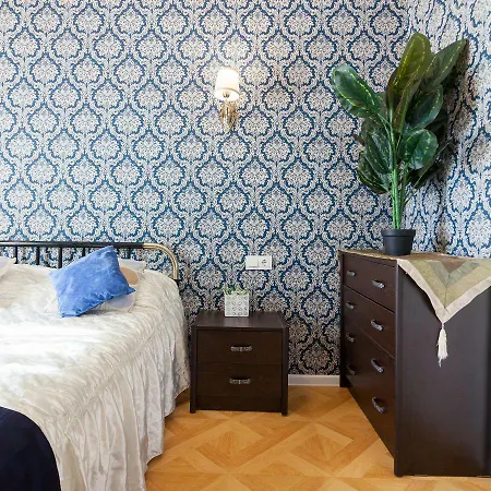 Апартаменти Delux Leopolli Near Shopping Mall Forum *