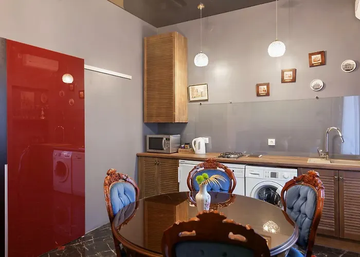 Apartamento Delux Leopolli Near Shopping Mall Forum Leópolis