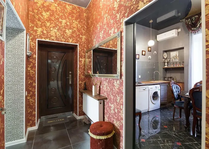 Delux Leopolli Near Shopping Mall Forum *