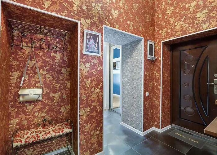 Delux Leopolli Near Shopping Mall Forum Λβιβ